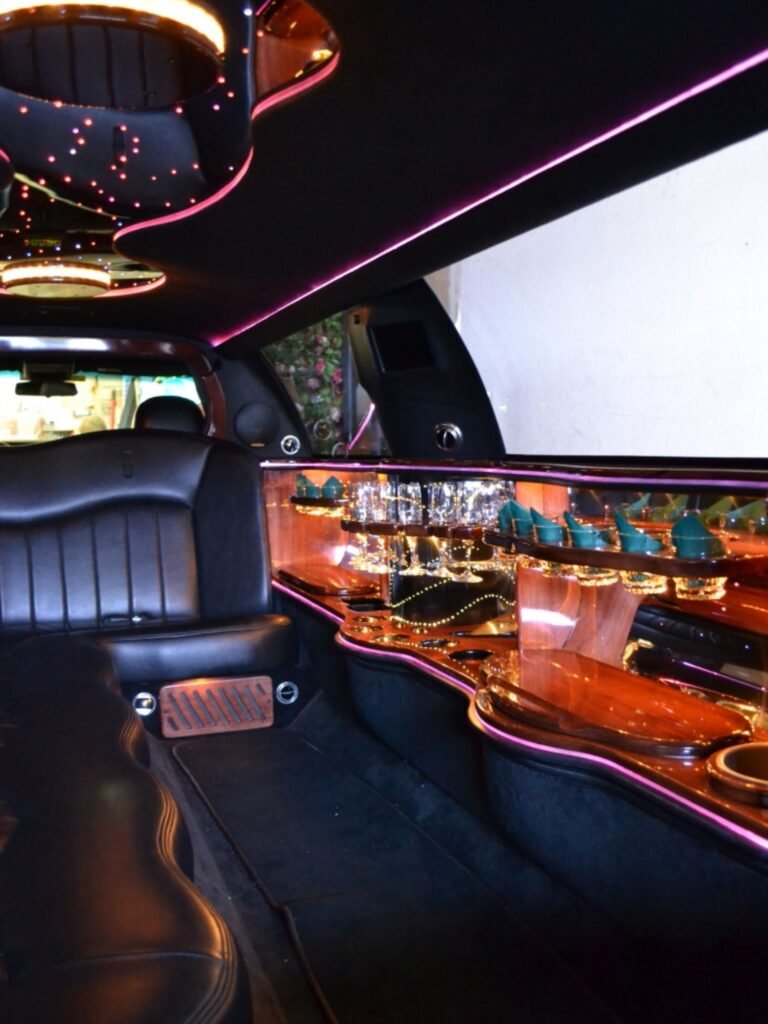 Stretch limo service in Chicago